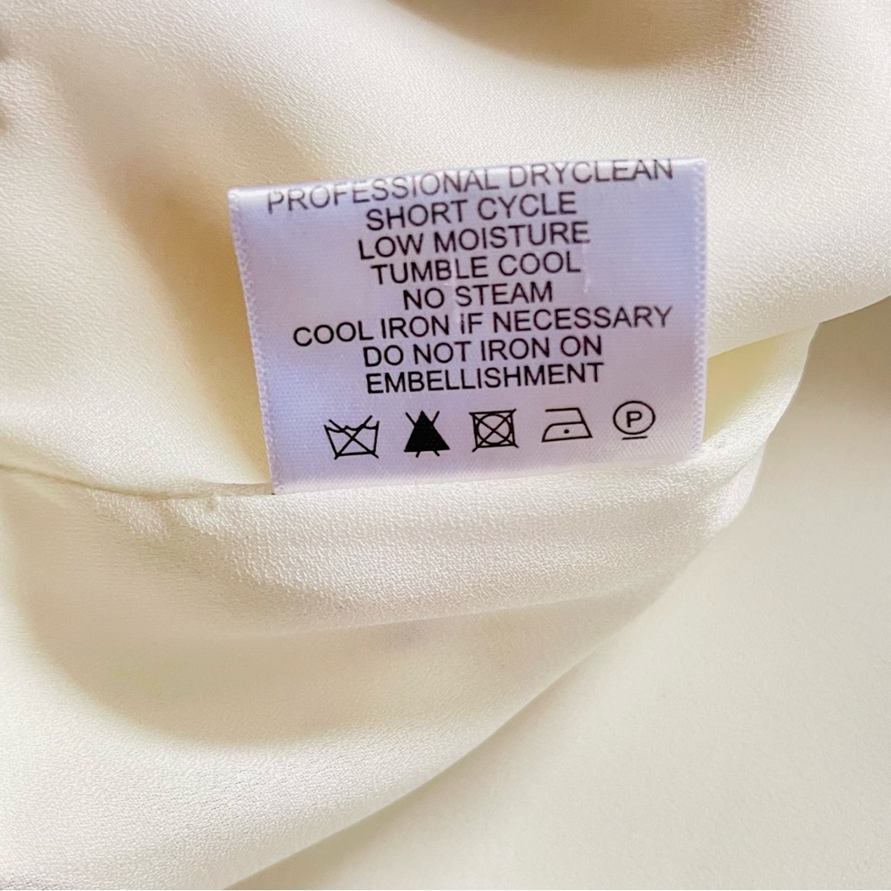 TORY BURCH Ivory Heavily Beaded Tunic Top sz 6 - Picture 11 of 13